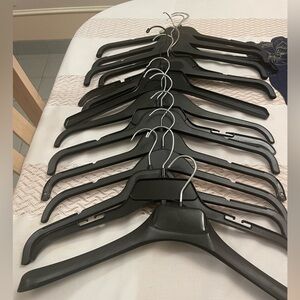 🛍️3 fo $30🛍️Set of 25 Black Plastic Hangers